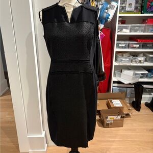 Elie Tahiti sheath black linen and nylon/viscose like trim, elegant Size 14